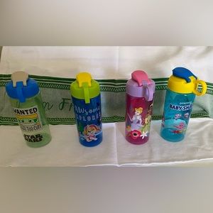 4 Kids Water Bottles EUC